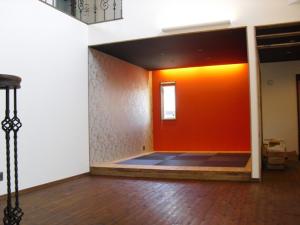 和室はあえて開放感と使い勝手を両立するために戸のないタイプとしました。